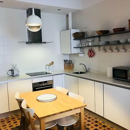 Casa De Cinco Torres