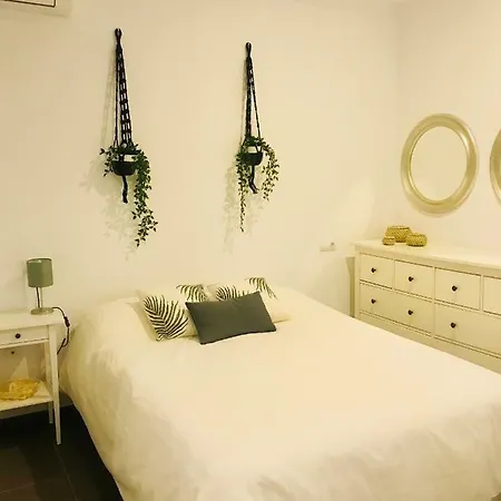 Casa De Cinco Torres * Cádiz