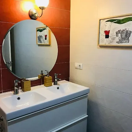 Casa De Cinco Torres Cadiz