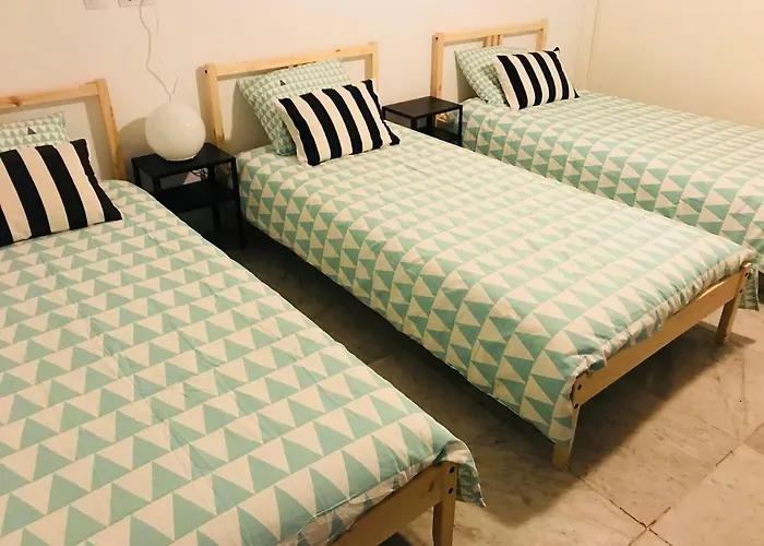 Casa De Cinco Torres