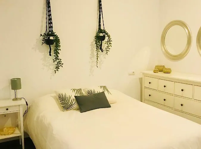 Casa De Cinco Torres * Cádiz