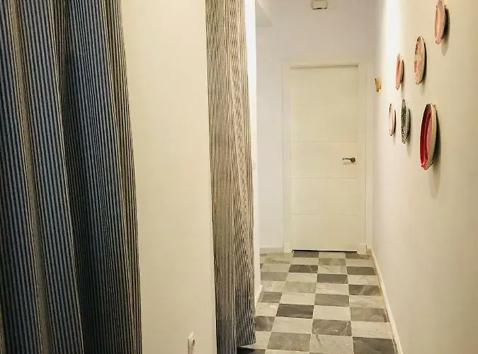 Casa De Cinco Torres * Cádis